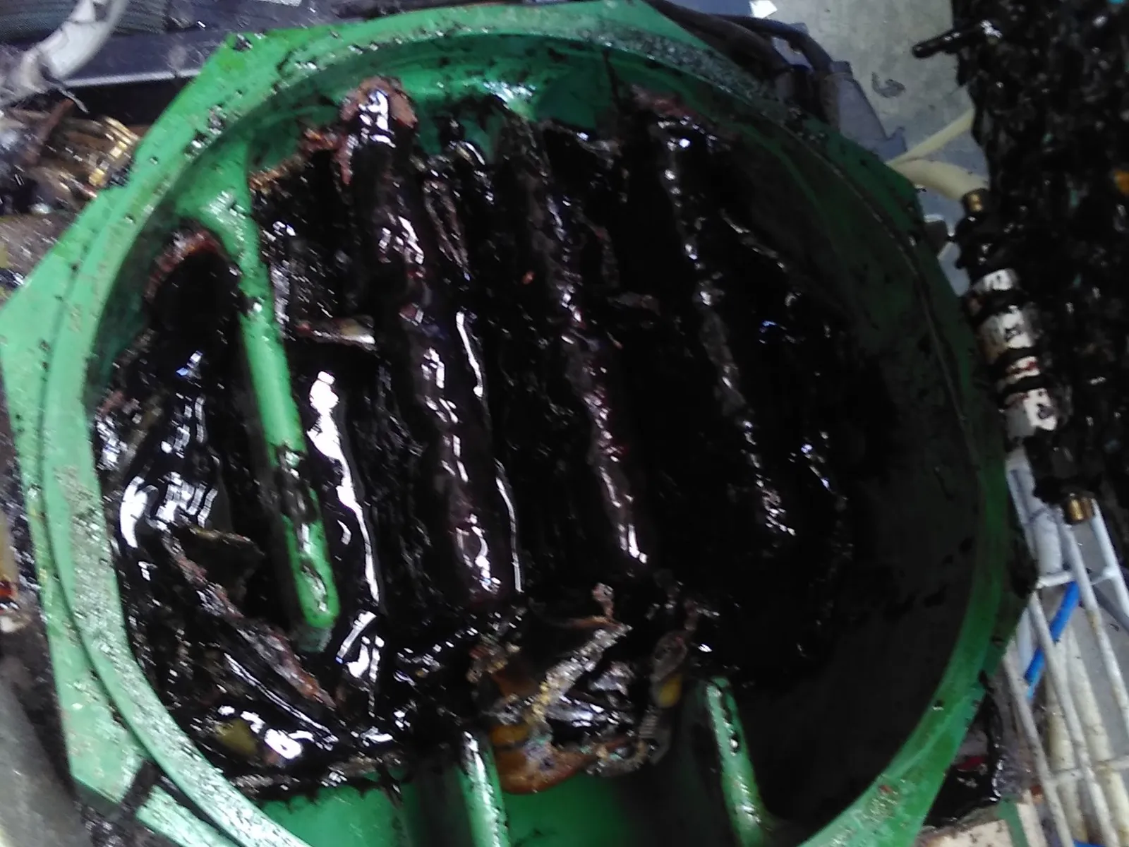 Burnt adhesive and how to prevent it