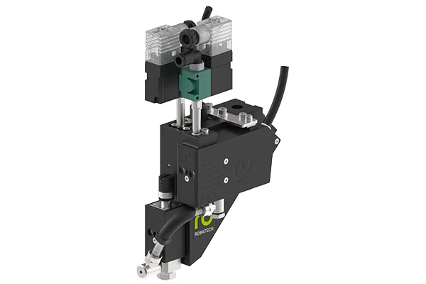 Delta spray head with a separate external air heater